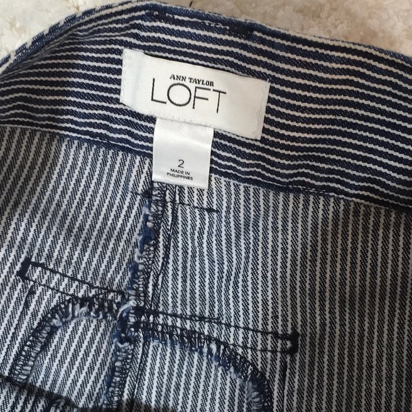 Ann Taylor Loft blue& white striped shorts - Picture 5 of 5